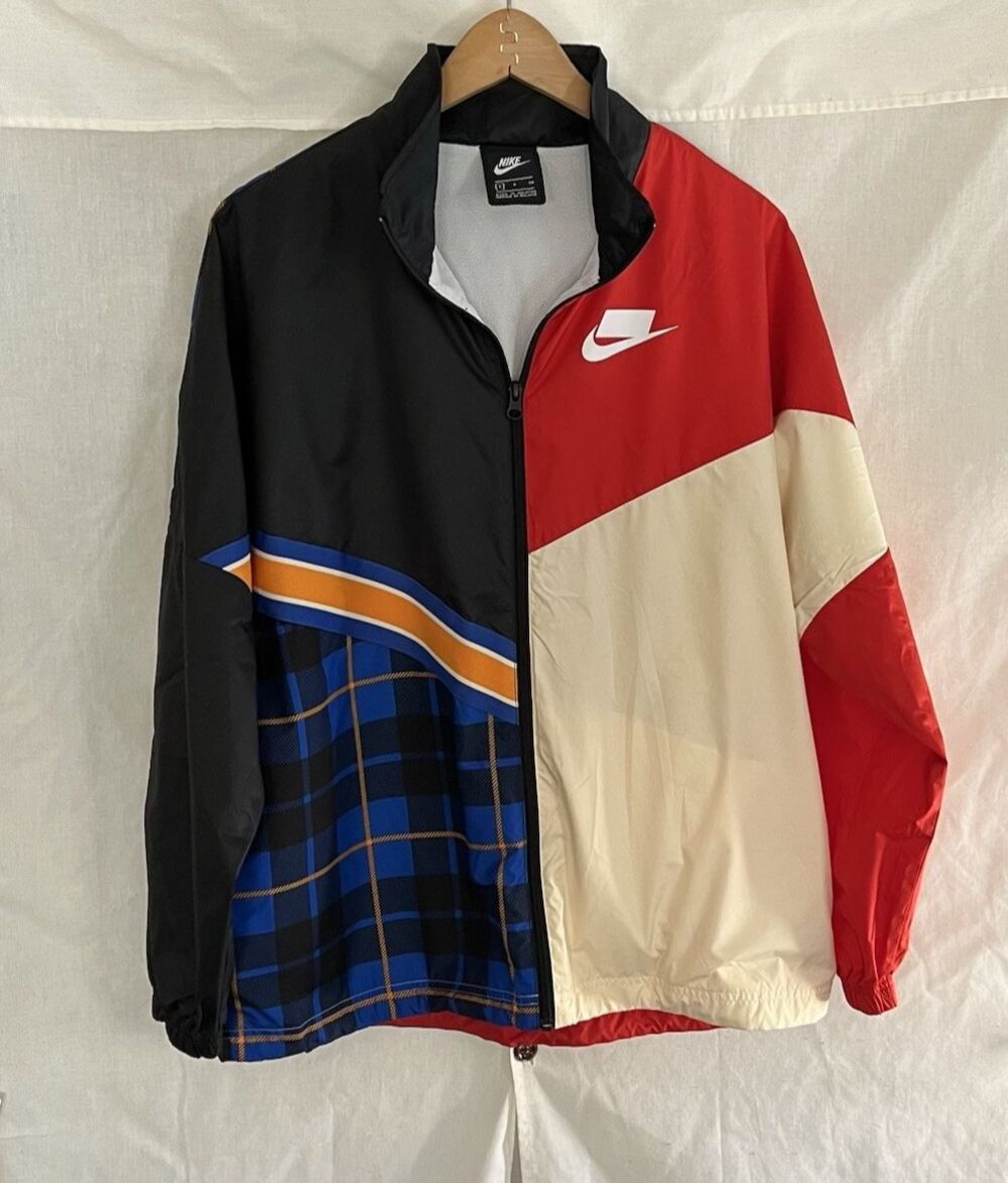 Nike Sportswear Women’s Multicolor Plaid Woven Jacket – BV4737-492 – Full Zip SM